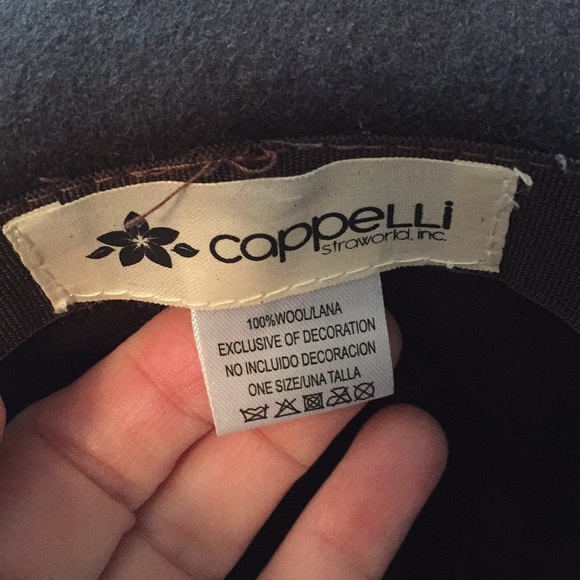 Fun & floppy hat / NWT - Picture 5 of 6